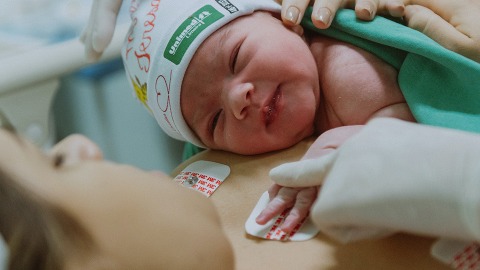 „Geburtsräume“ – Wir öffnen geschützte Erzählräume für eure Geburtserlebnisse
