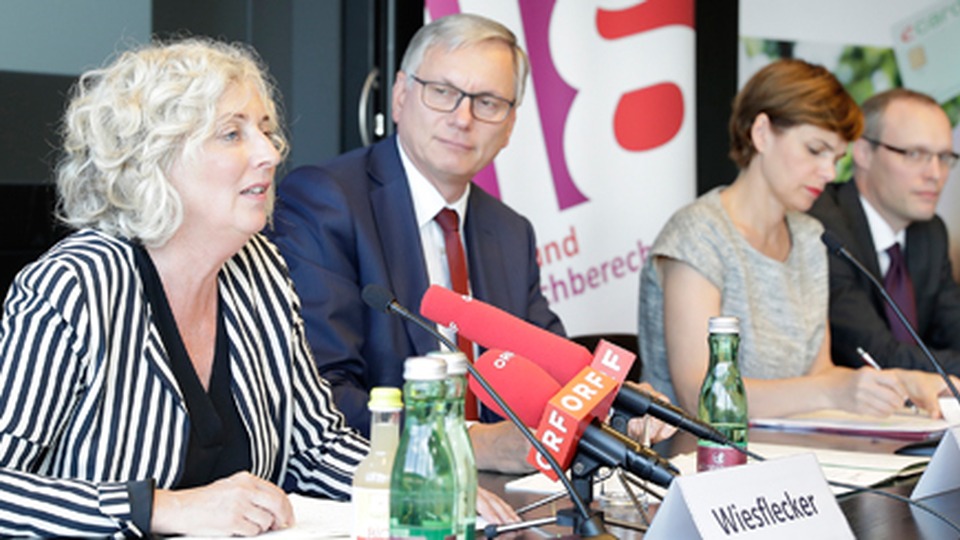 Neue Chancen durch „Frühe Hilfen“ Neue Chancen durch „Frühe Hilfen“